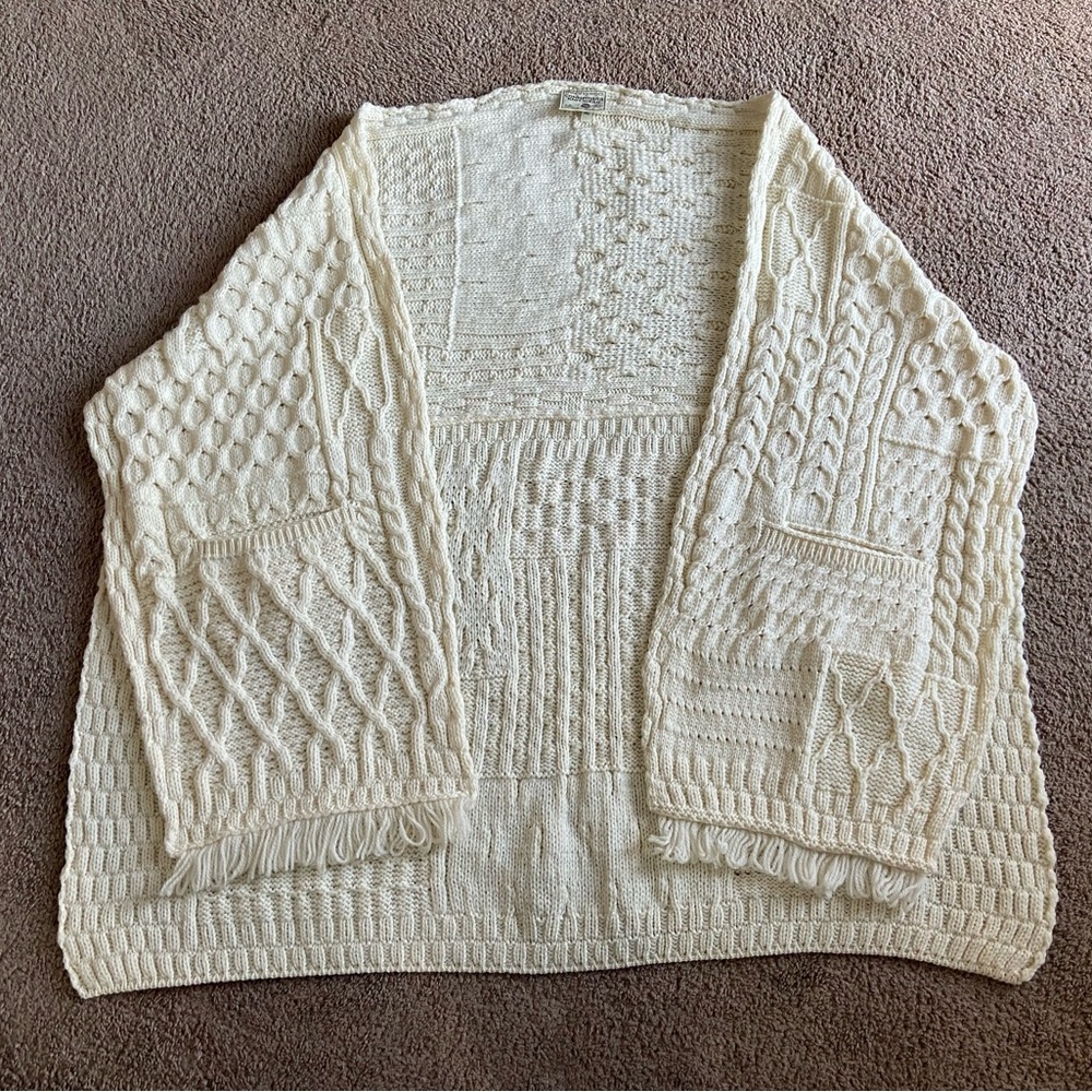 Connemara Knitwear Ireland Merino Wool Shawl Cape Open Sides Pockets 1 Size Plus